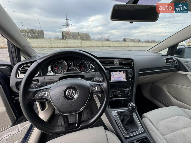 Синий Фольксваген Гольф, объемом двигателя 1.6 л и пробегом 280 тыс. км за 8999 $, фото 23 на Automoto.ua