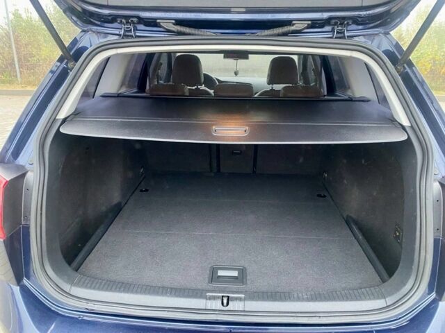 Синій Фольксваген Гольф, об'ємом двигуна 1.6 л та пробігом 250 тис. км за 11500 $, фото 23 на Automoto.ua