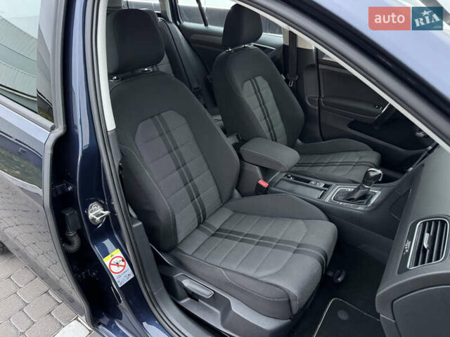 Синій Фольксваген Гольф, об'ємом двигуна 1.6 л та пробігом 283 тис. км за 11300 $, фото 41 на Automoto.ua