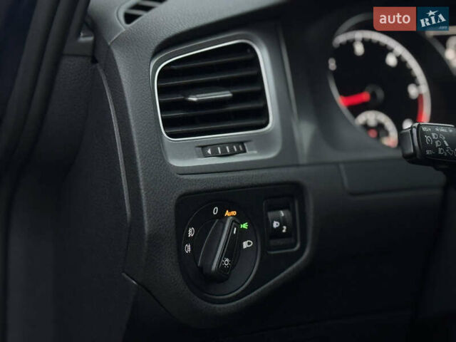 Синій Фольксваген Гольф, об'ємом двигуна 1.6 л та пробігом 283 тис. км за 11300 $, фото 31 на Automoto.ua