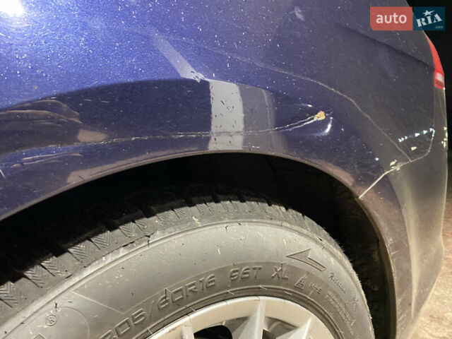 Синий Фольксваген Гольф, объемом двигателя 1.6 л и пробегом 290 тыс. км за 7800 $, фото 6 на Automoto.ua