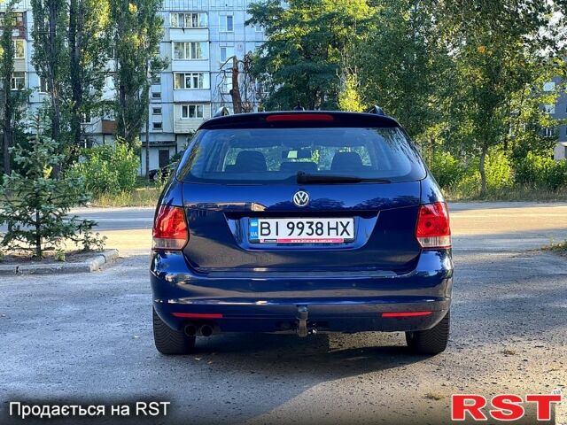Синий Фольксваген Гольф, объемом двигателя 2 л и пробегом 210 тыс. км за 9400 $, фото 1 на Automoto.ua
