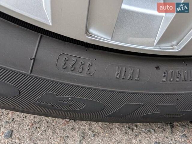 Синій Фольксваген Гольф, об'ємом двигуна 1.6 л та пробігом 294 тис. км за 9100 $, фото 23 на Automoto.ua