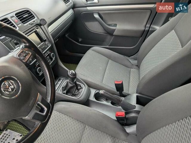 Синій Фольксваген Гольф, об'ємом двигуна 1.6 л та пробігом 294 тис. км за 9100 $, фото 13 на Automoto.ua