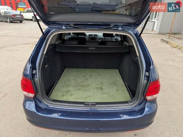 Синій Фольксваген Гольф, об'ємом двигуна 1.6 л та пробігом 294 тис. км за 9100 $, фото 16 на Automoto.ua