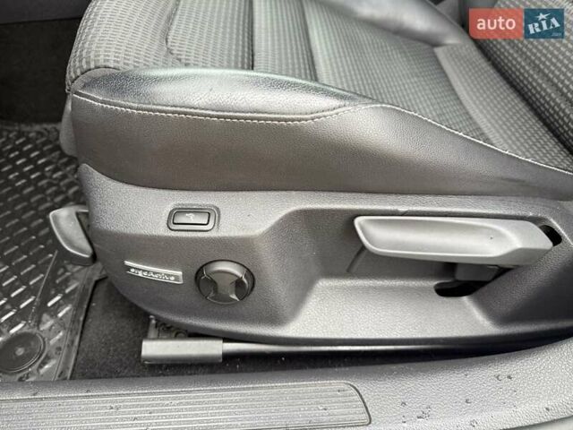 Синий Фольксваген Гольф, объемом двигателя 1.97 л и пробегом 271 тыс. км за 9700 $, фото 30 на Automoto.ua