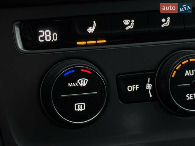 Синій Фольксваген Гольф, об'ємом двигуна 1.6 л та пробігом 283 тис. км за 11300 $, фото 35 на Automoto.ua