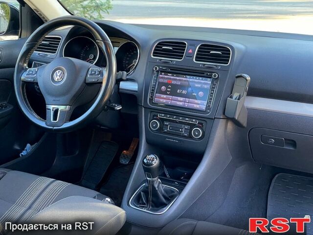 Синий Фольксваген Гольф, объемом двигателя 2 л и пробегом 210 тыс. км за 9400 $, фото 9 на Automoto.ua