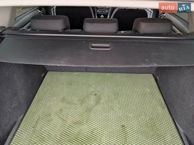 Синій Фольксваген Гольф, об'ємом двигуна 1.6 л та пробігом 294 тис. км за 9100 $, фото 17 на Automoto.ua