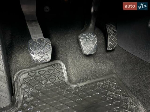 Синий Фольксваген Гольф, объемом двигателя 1.97 л и пробегом 271 тыс. км за 9700 $, фото 35 на Automoto.ua