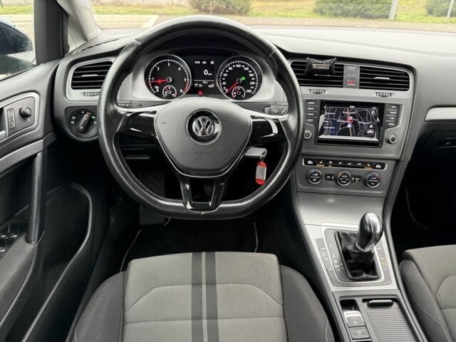 Синий Фольксваген Гольф, объемом двигателя 1.6 л и пробегом 283 тыс. км за 10950 $, фото 15 на Automoto.ua