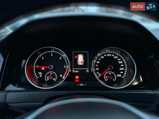 Синий Фольксваген Гольф, объемом двигателя 1.6 л и пробегом 251 тыс. км за 11490 $, фото 33 на Automoto.ua