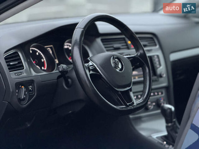 Синій Фольксваген Гольф, об'ємом двигуна 1.6 л та пробігом 283 тис. км за 11300 $, фото 25 на Automoto.ua