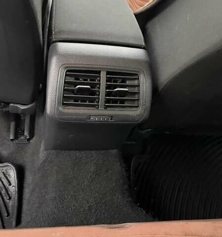 Синій Фольксваген Гольф, об'ємом двигуна 1.6 л та пробігом 291 тис. км за 10500 $, фото 26 на Automoto.ua