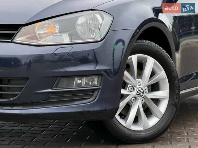 Синій Фольксваген Гольф, об'ємом двигуна 1.6 л та пробігом 283 тис. км за 10950 $, фото 3 на Automoto.ua