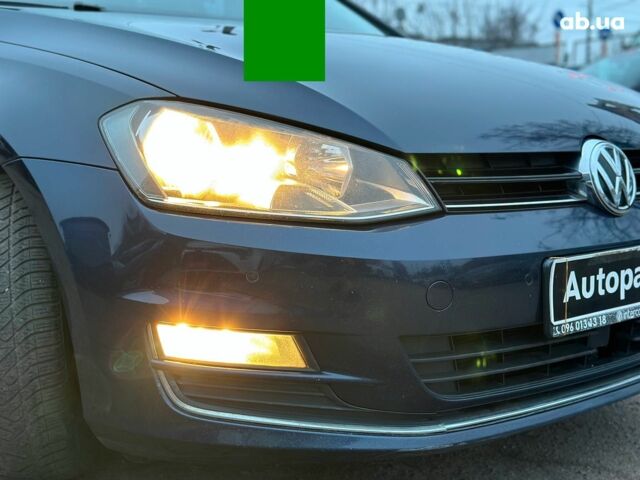Синий Фольксваген Гольф, объемом двигателя 1.6 л и пробегом 251 тыс. км за 11490 $, фото 4 на Automoto.ua