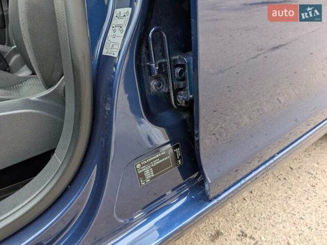 Синій Фольксваген Гольф, об'ємом двигуна 1.6 л та пробігом 294 тис. км за 9100 $, фото 25 на Automoto.ua