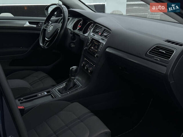 Синій Фольксваген Гольф, об'ємом двигуна 1.6 л та пробігом 283 тис. км за 11300 $, фото 32 на Automoto.ua