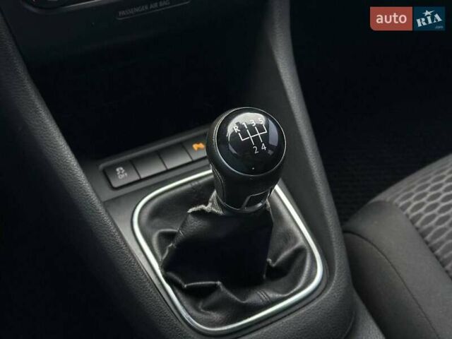 Синій Фольксваген Гольф, об'ємом двигуна 1.6 л та пробігом 368 тис. км за 6900 $, фото 21 на Automoto.ua
