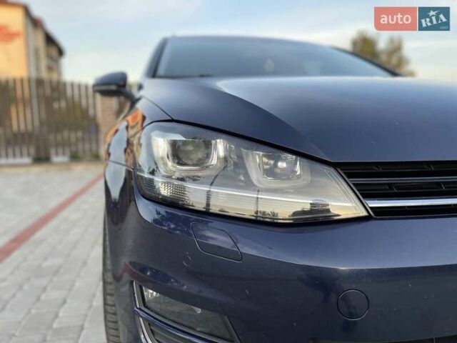 Фольксваген Гольф 2014 в Хмельницком на Automoto.ua Синий Фольксваген Гольф, объемом двигателя 1.6 л и пробегом 264 тыс. км за 11800 $, фото 2 на Automoto.ua