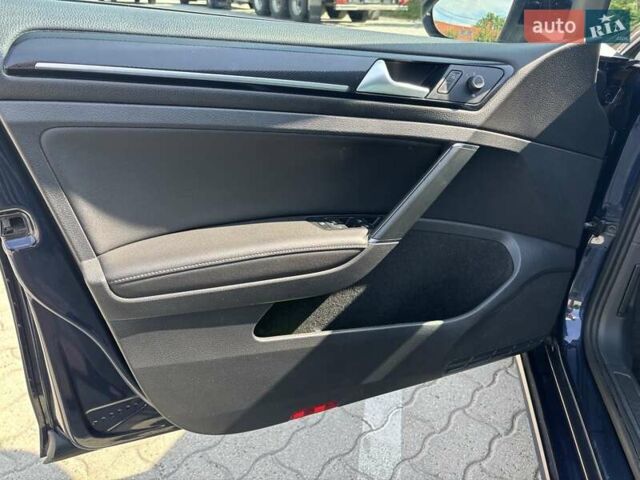 Синий Фольксваген Гольф, объемом двигателя 1.97 л и пробегом 289 тыс. км за 12500 $, фото 12 на Automoto.ua