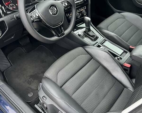 Синий Фольксваген Гольф, объемом двигателя 1.97 л и пробегом 244 тыс. км за 13000 $, фото 7 на Automoto.ua