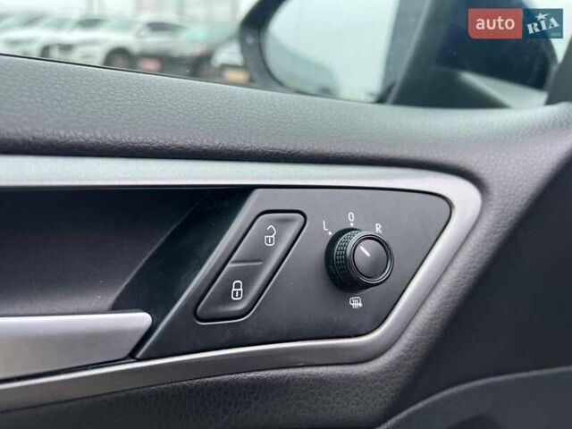 Синій Фольксваген Гольф, об'ємом двигуна 1.6 л та пробігом 252 тис. км за 9990 $, фото 16 на Automoto.ua