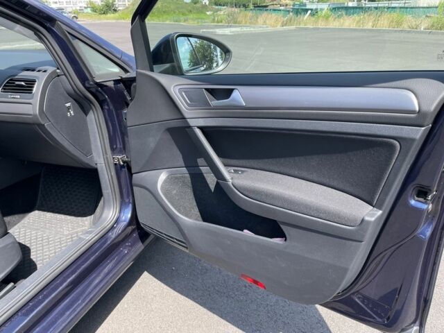 Синий Фольксваген Гольф, объемом двигателя 1.6 л и пробегом 182 тыс. км за 11500 $, фото 23 на Automoto.ua