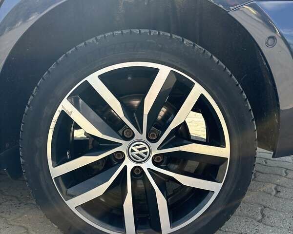 Синий Фольксваген Гольф, объемом двигателя 1.97 л и пробегом 289 тыс. км за 12500 $, фото 28 на Automoto.ua