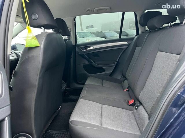 Синий Фольксваген Гольф, объемом двигателя 1.6 л и пробегом 252 тыс. км за 9990 $, фото 33 на Automoto.ua