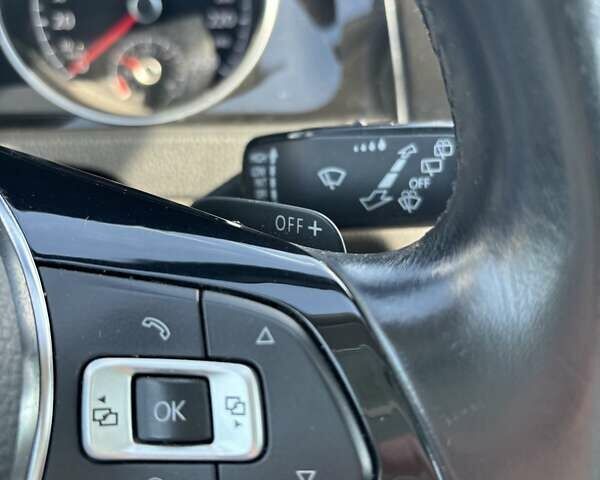 Синий Фольксваген Гольф, объемом двигателя 1.97 л и пробегом 289 тыс. км за 12500 $, фото 24 на Automoto.ua