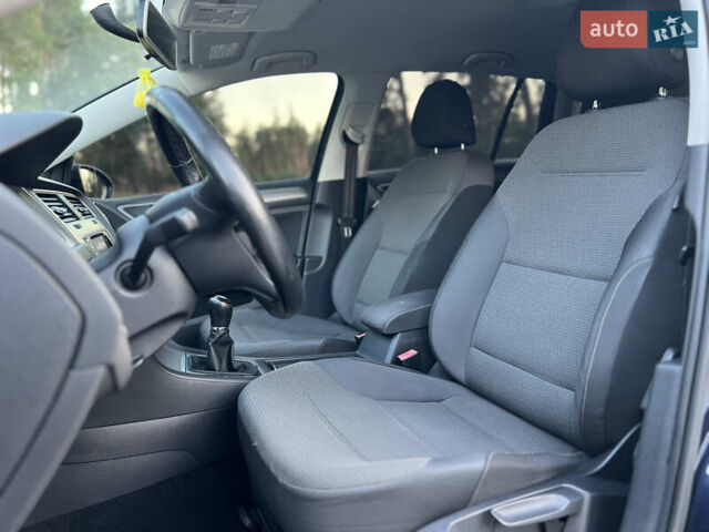 Синий Фольксваген Гольф, объемом двигателя 1.6 л и пробегом 216 тыс. км за 11999 $, фото 33 на Automoto.ua