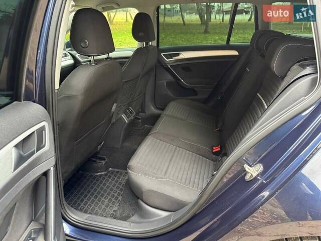 Синій Фольксваген Гольф, об'ємом двигуна 1.6 л та пробігом 292 тис. км за 10200 $, фото 16 на Automoto.ua