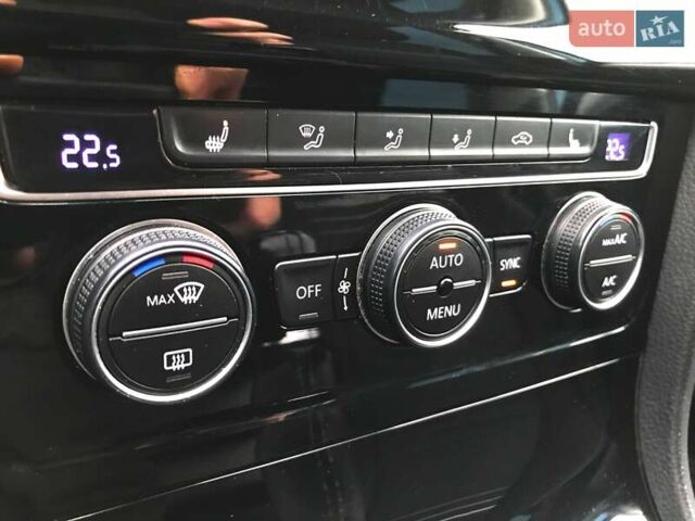 Синій Фольксваген Гольф, об'ємом двигуна 1.6 л та пробігом 245 тис. км за 10150 $, фото 13 на Automoto.ua