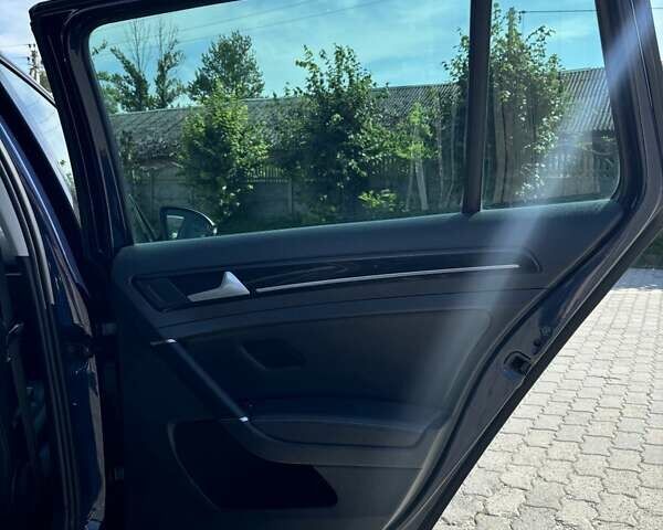 Синий Фольксваген Гольф, объемом двигателя 1.97 л и пробегом 289 тыс. км за 12500 $, фото 10 на Automoto.ua