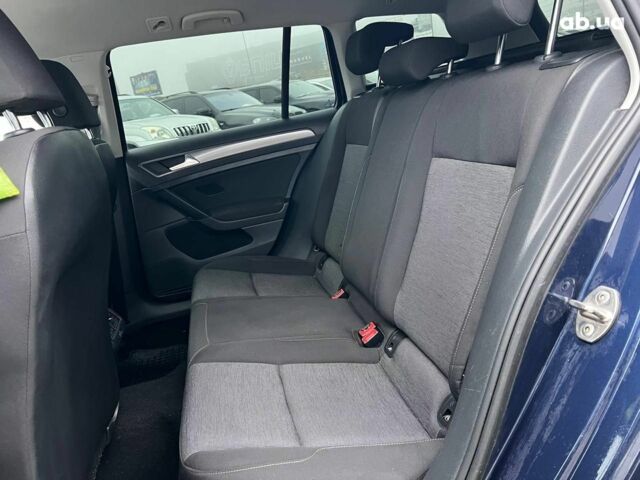 Синий Фольксваген Гольф, объемом двигателя 1.6 л и пробегом 252 тыс. км за 9990 $, фото 34 на Automoto.ua