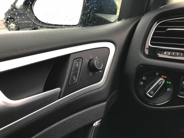 Синій Фольксваген Гольф, об'ємом двигуна 1.6 л та пробігом 245 тис. км за 10150 $, фото 13 на Automoto.ua