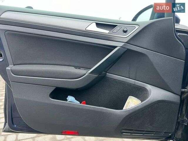 Синій Фольксваген Гольф, об'ємом двигуна 1.6 л та пробігом 252 тис. км за 9990 $, фото 14 на Automoto.ua