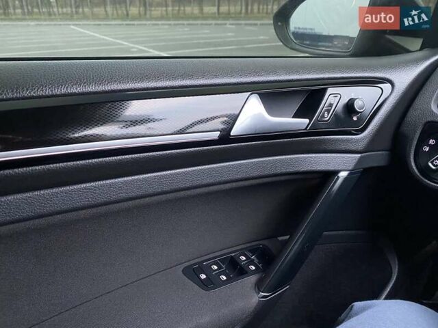 Синий Фольксваген Гольф, объемом двигателя 1.97 л и пробегом 257 тыс. км за 12500 $, фото 21 на Automoto.ua