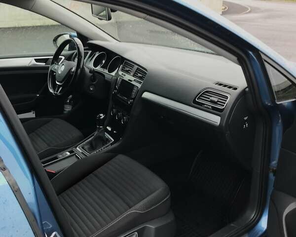 Синій Фольксваген Гольф, об'ємом двигуна 1.6 л та пробігом 245 тис. км за 10150 $, фото 10 на Automoto.ua