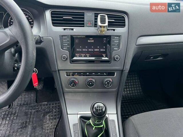 Синій Фольксваген Гольф, об'ємом двигуна 1.6 л та пробігом 252 тис. км за 9990 $, фото 25 на Automoto.ua