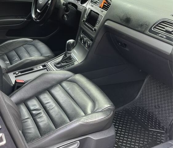 Синий Фольксваген Гольф, объемом двигателя 1.4 л и пробегом 241 тыс. км за 8800 $, фото 8 на Automoto.ua