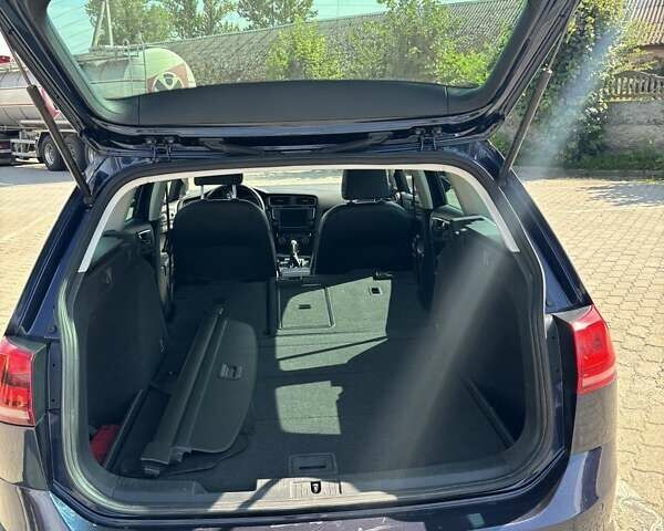 Синий Фольксваген Гольф, объемом двигателя 1.97 л и пробегом 289 тыс. км за 12500 $, фото 7 на Automoto.ua