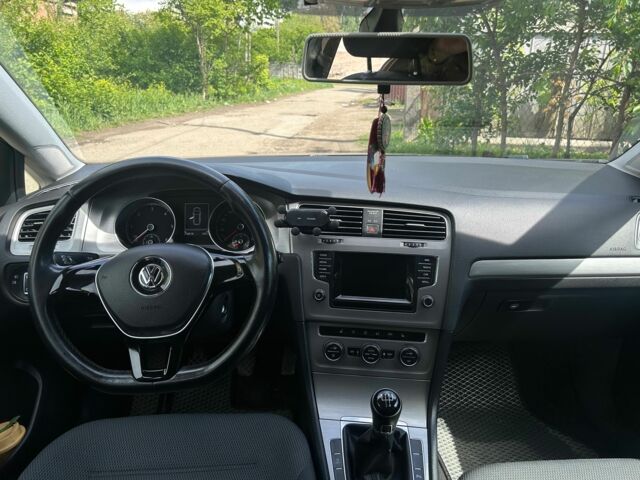 Фольксваген Гольф 2014 в Сторожинце на Automoto.ua Синий Фольксваген Гольф, объемом двигателя 1.6 л и пробегом 182 тыс. км за 11000 $, фото 3 на Automoto.ua