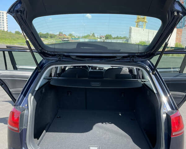 Синій Фольксваген Гольф, об'ємом двигуна 1.6 л та пробігом 182 тис. км за 11500 $, фото 31 на Automoto.ua