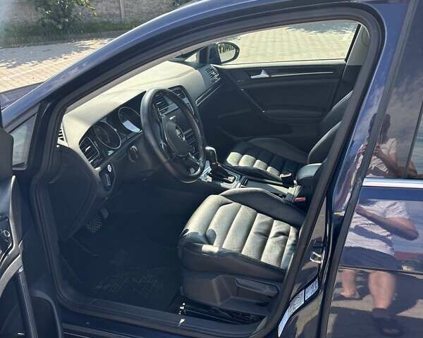 Синий Фольксваген Гольф, объемом двигателя 1.97 л и пробегом 289 тыс. км за 12500 $, фото 13 на Automoto.ua