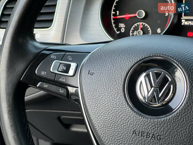 Синий Фольксваген Гольф, объемом двигателя 1.6 л и пробегом 216 тыс. км за 11999 $, фото 37 на Automoto.ua