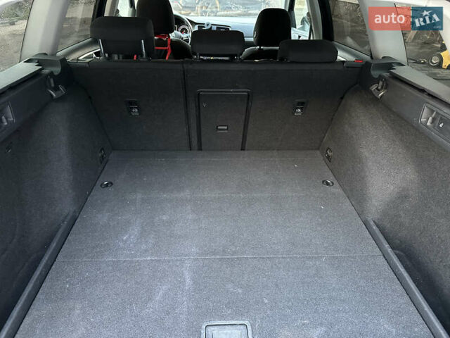 Синий Фольксваген Гольф, объемом двигателя 1.6 л и пробегом 320 тыс. км за 9500 $, фото 14 на Automoto.ua