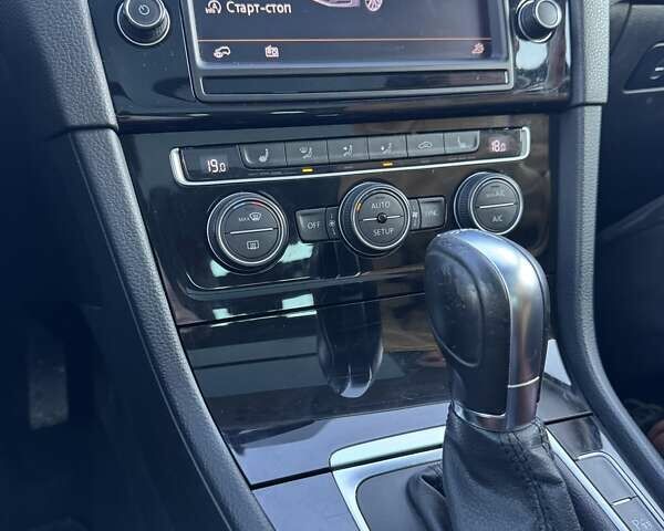 Синій Фольксваген Гольф, об'ємом двигуна 1.6 л та пробігом 274 тис. км за 13700 $, фото 8 на Automoto.ua