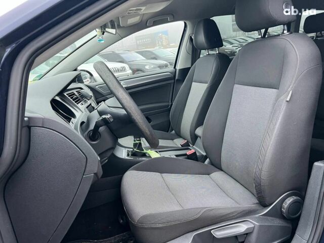 Синий Фольксваген Гольф, объемом двигателя 1.6 л и пробегом 252 тыс. км за 9990 $, фото 18 на Automoto.ua